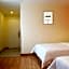 7 Days Inn Aksu Airport