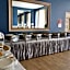 Cresta Jameson Hotel