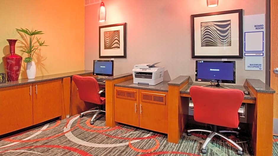 Holiday Inn Express Fremont, an IHG Hotel