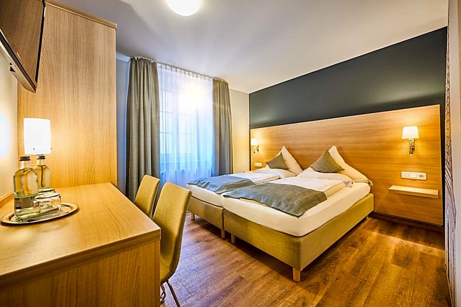 Hotel & Gasthaus DAS RÖHRL Straubing