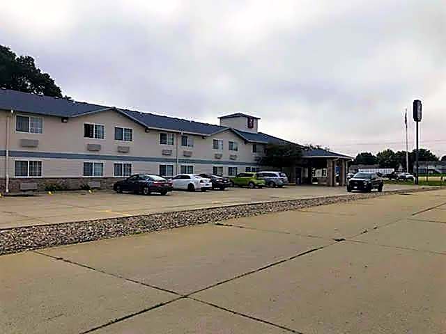 Regency Inn Geneseo IL I-80