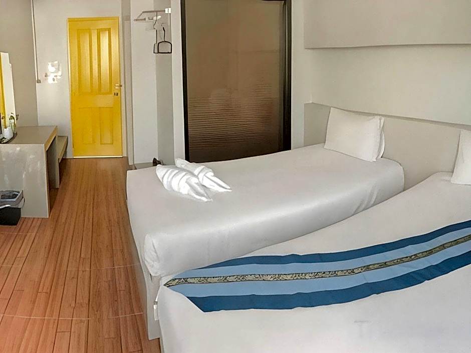 C2U Hotel Uthai Thani