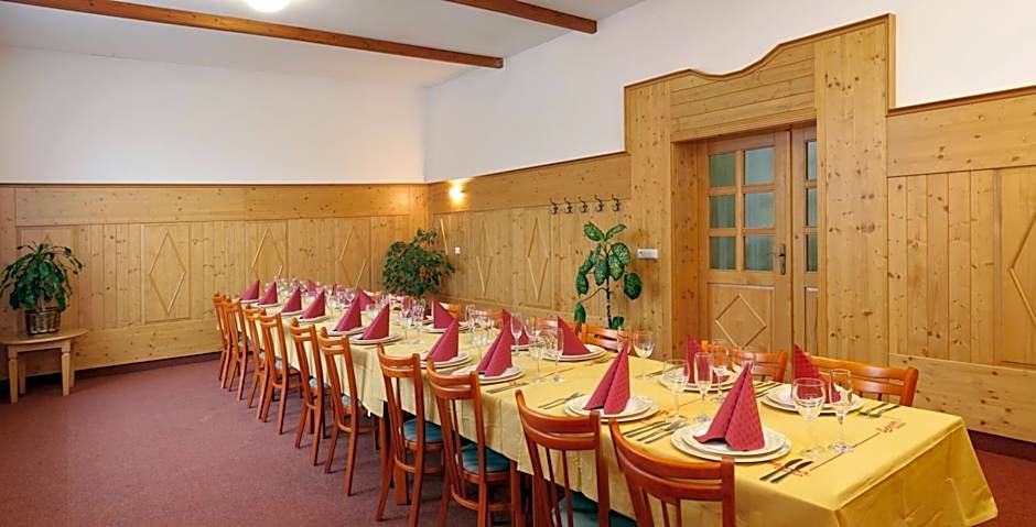 Hotel Zlatý Chlum