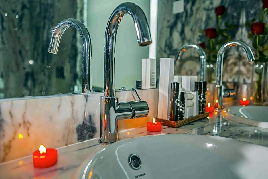 Enigma - Nature & Water Hotel