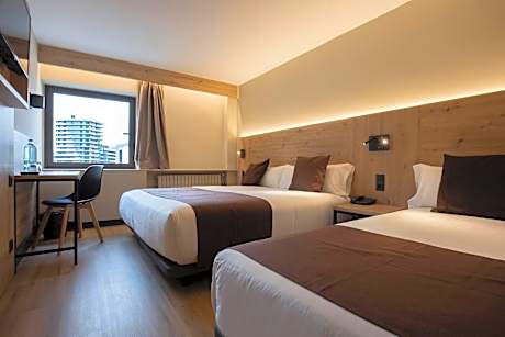 Triple Room (2 Adults + 1 Child)