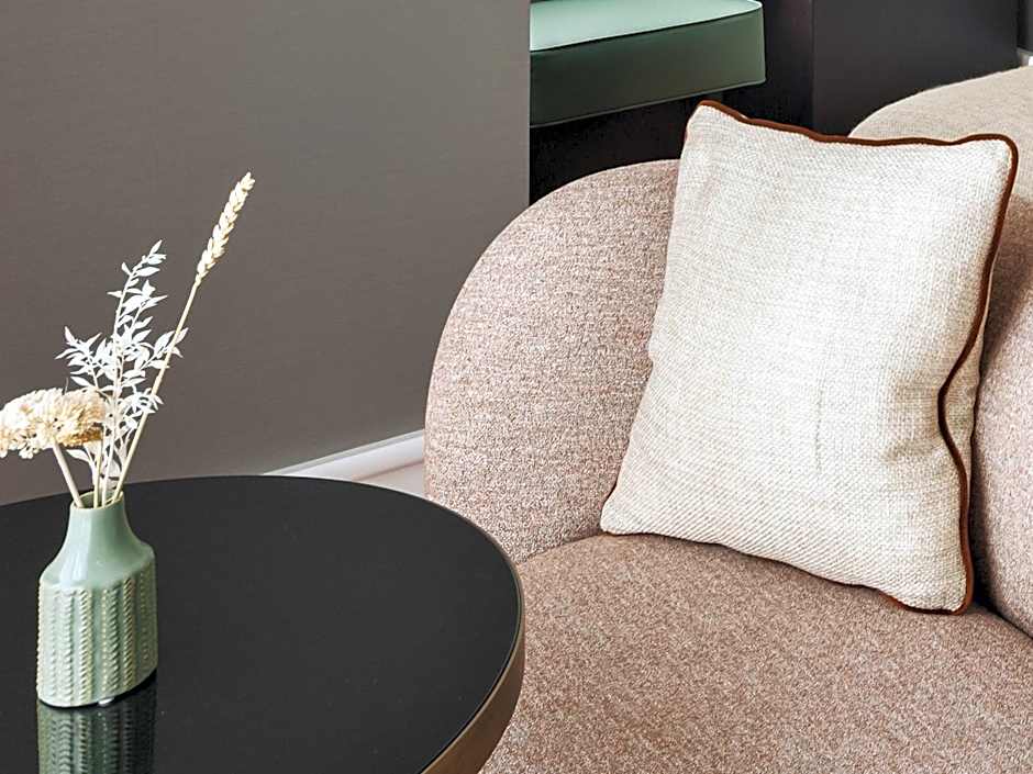 Hôtel De Sers Champs Elysées Paris