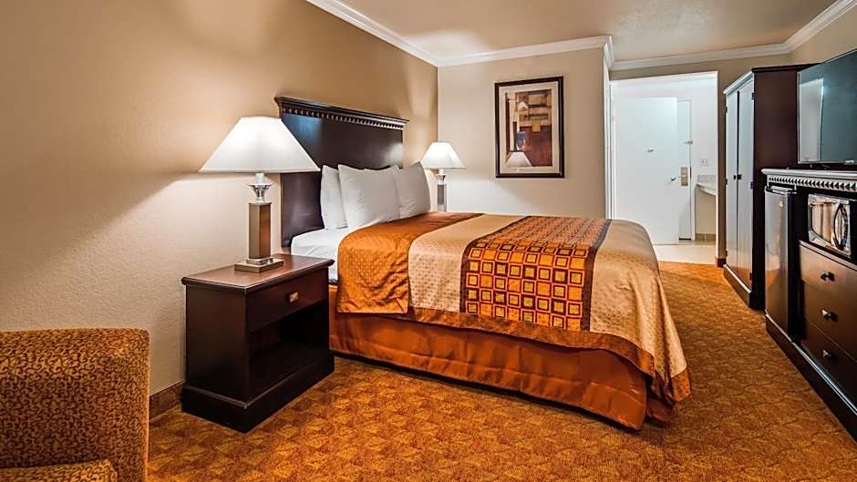 Lompoc Valley Inn and Suites