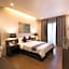 Lenox Hotel