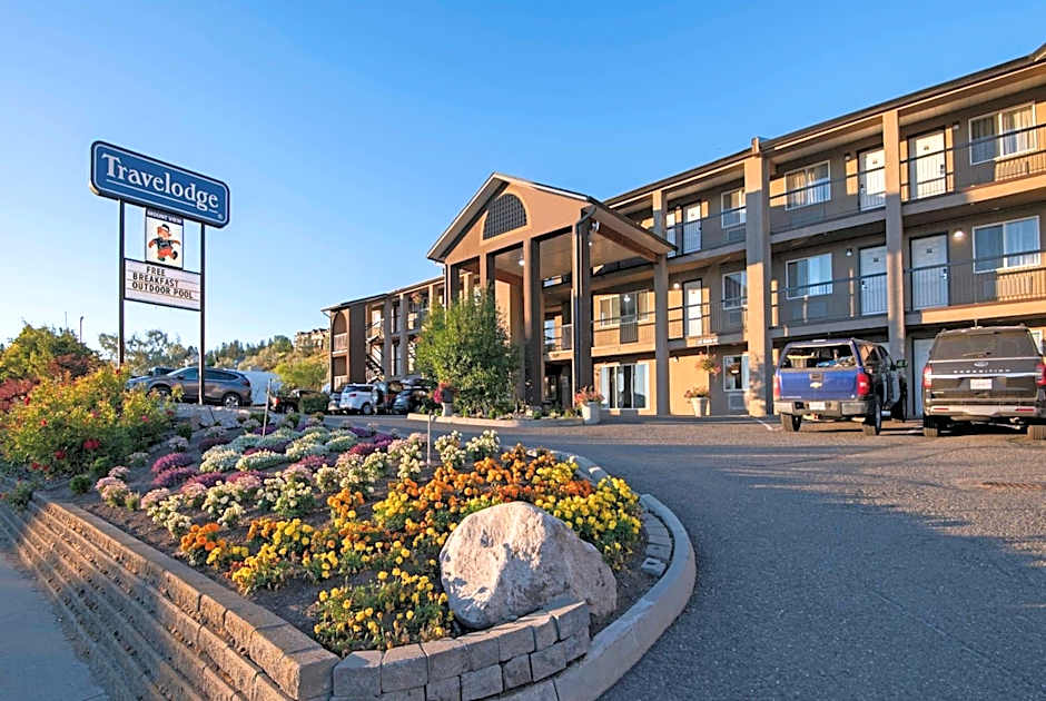 Travelodge by Wyndham Kamloops Mountview
