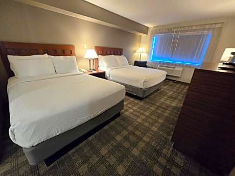 Queen Room with Two Queen Beds - Non-Smoking