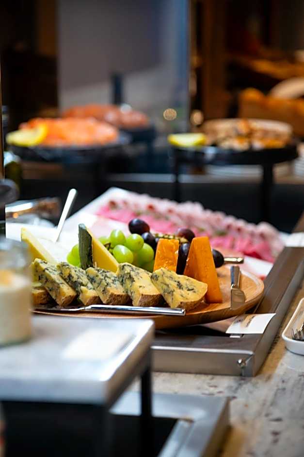 Crowne Plaza London Heathrow T4 By IHG