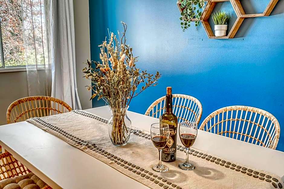 Boho Retreat w/King Bed on Bow River Pathway