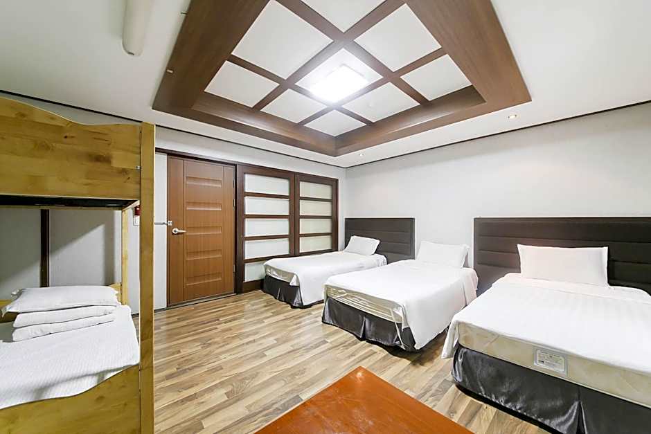 Apple Hotel