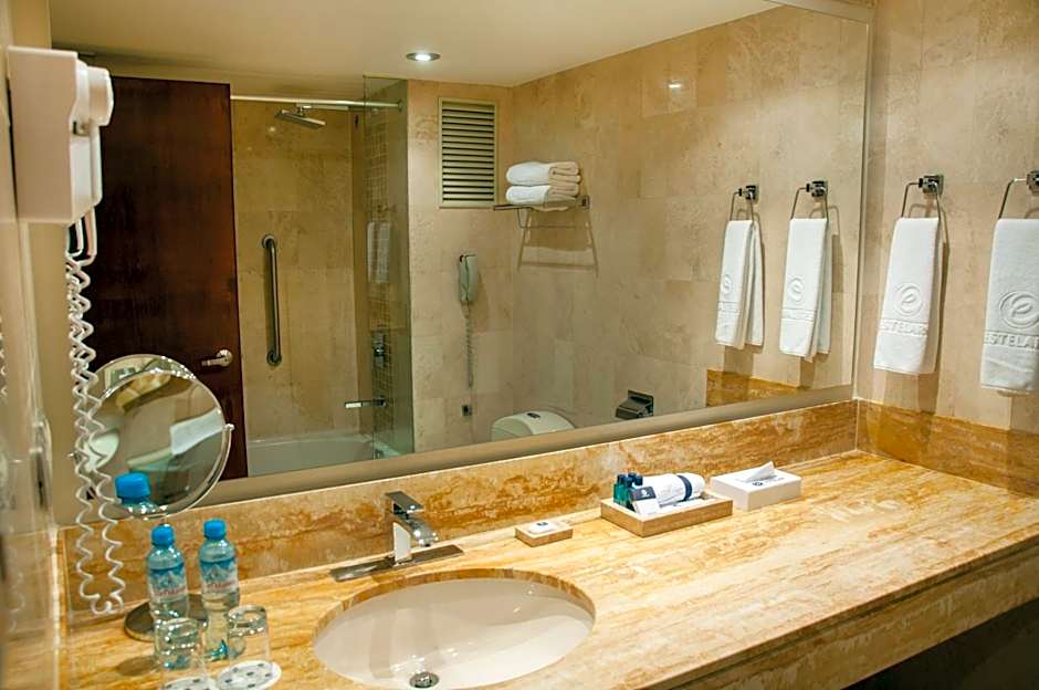 Hotel Estelar Miraflores