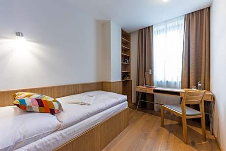 Single Room with Shared Bathroom