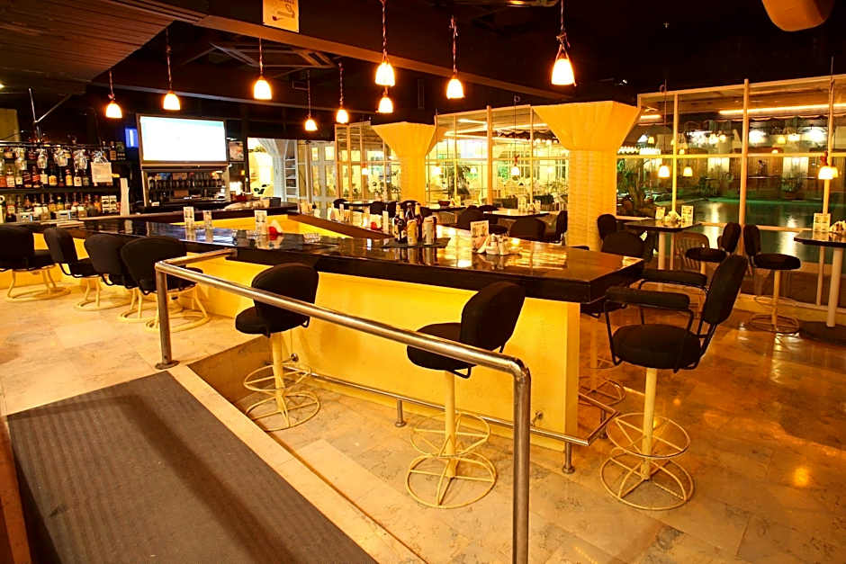 Clarkton Hotel Apartment
