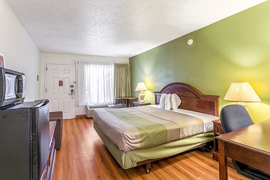 Americas Best Value Inn Edgewood