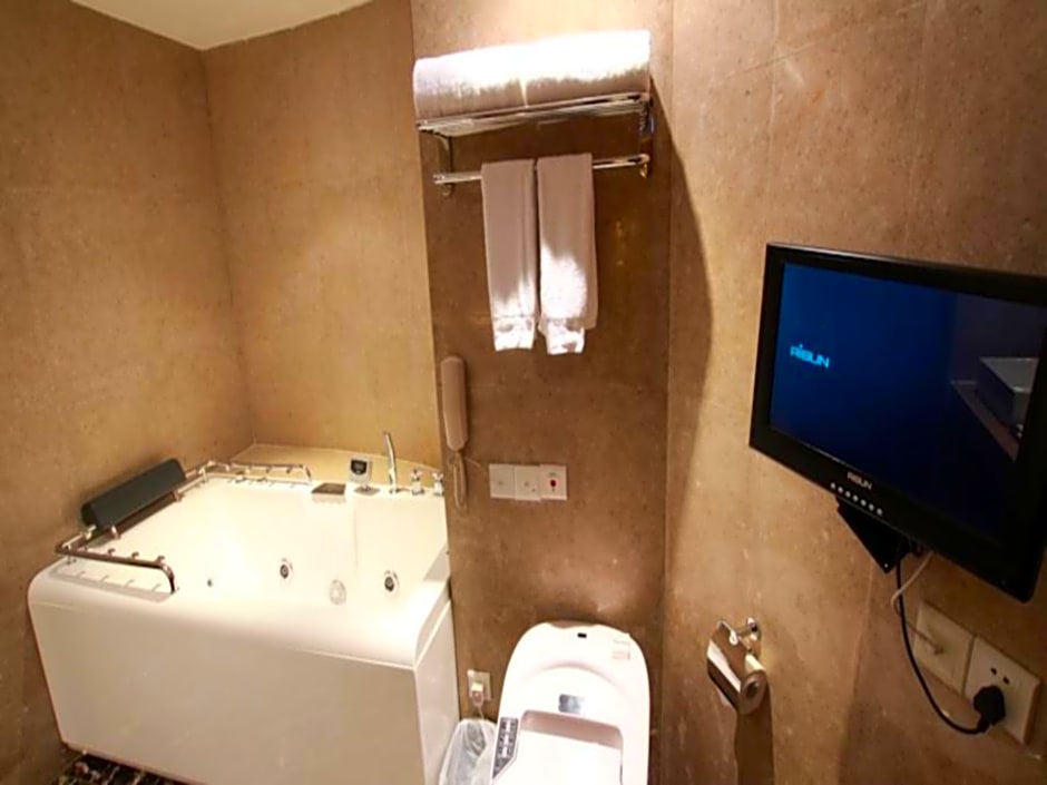 Fortune Hotel