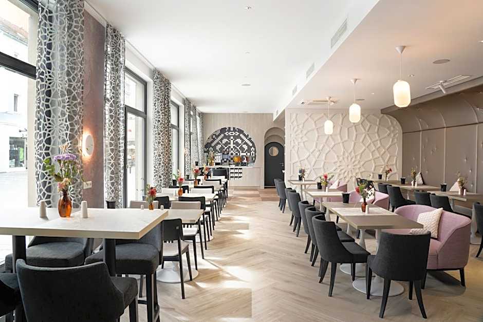 elaya hotel regensburg city center