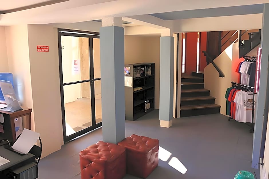 Hometown Hotel Bacolod