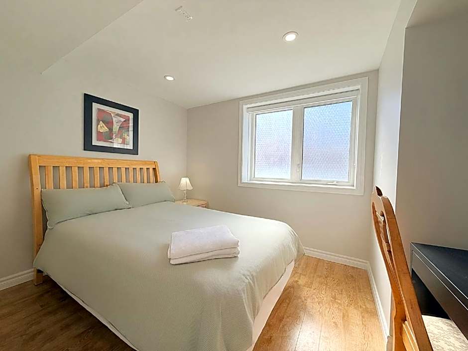 Cozy Rooms in Bright Walkout Suite - Newly Renovated in 2026