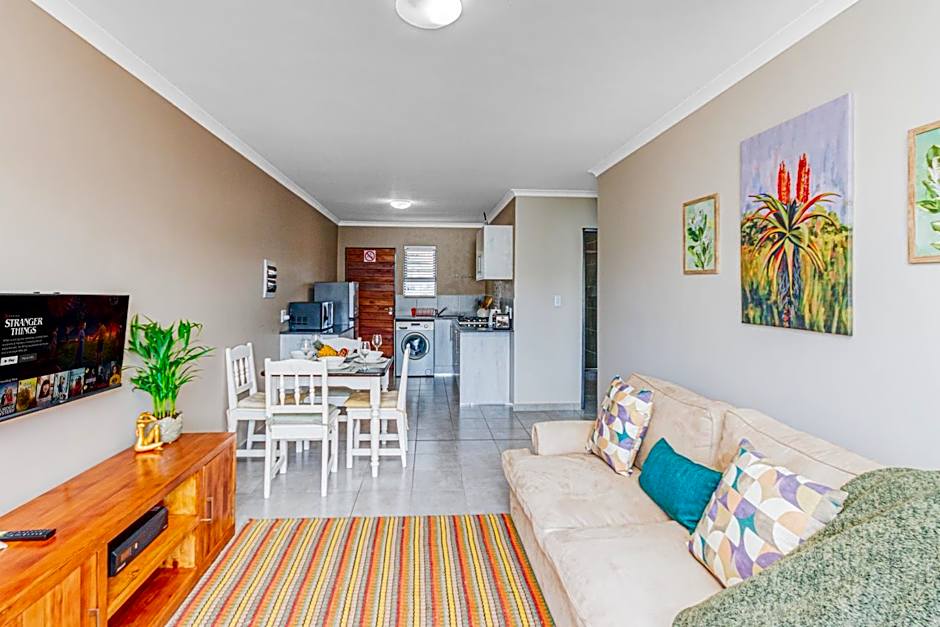 Airville Luxury Apartments, 7min Drive to Cresta Mall