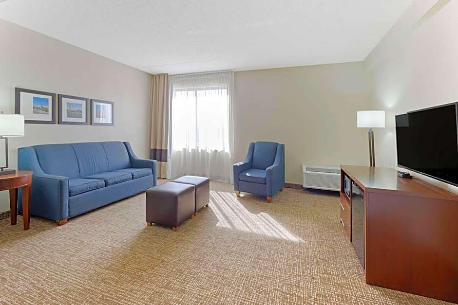 Comfort Inn & Suites