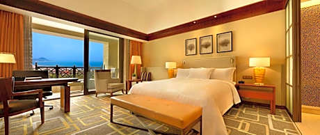 King Executive Deluxe Room - Ocean View