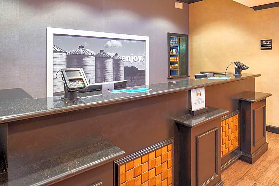 Hampton Inn & Suites Waco-South