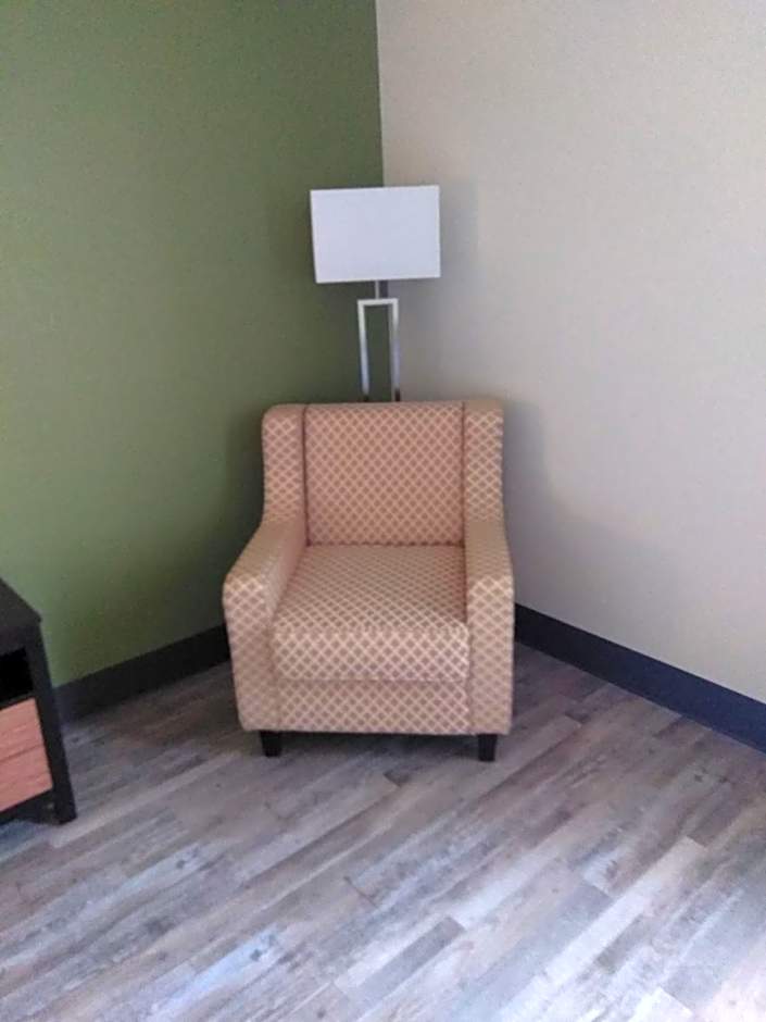 Quality Inn & Suites Mount Vernon