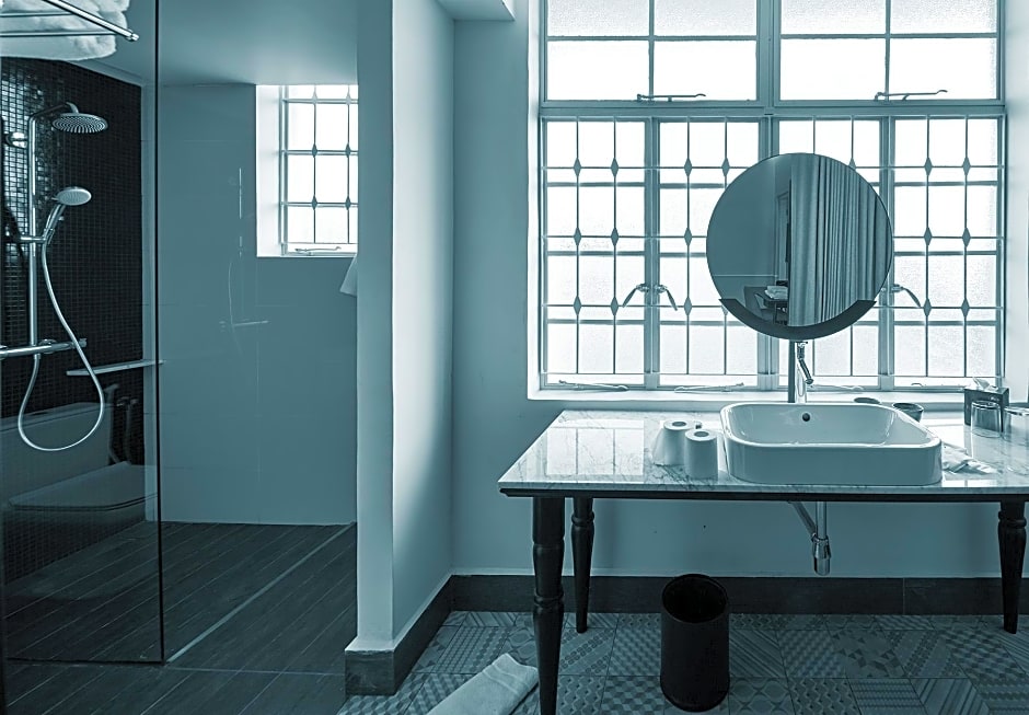 The Edison George Town