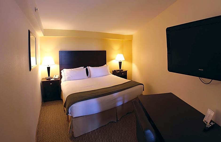 Holiday Inn Express St. Ignace Lake Front Hotel By IHG