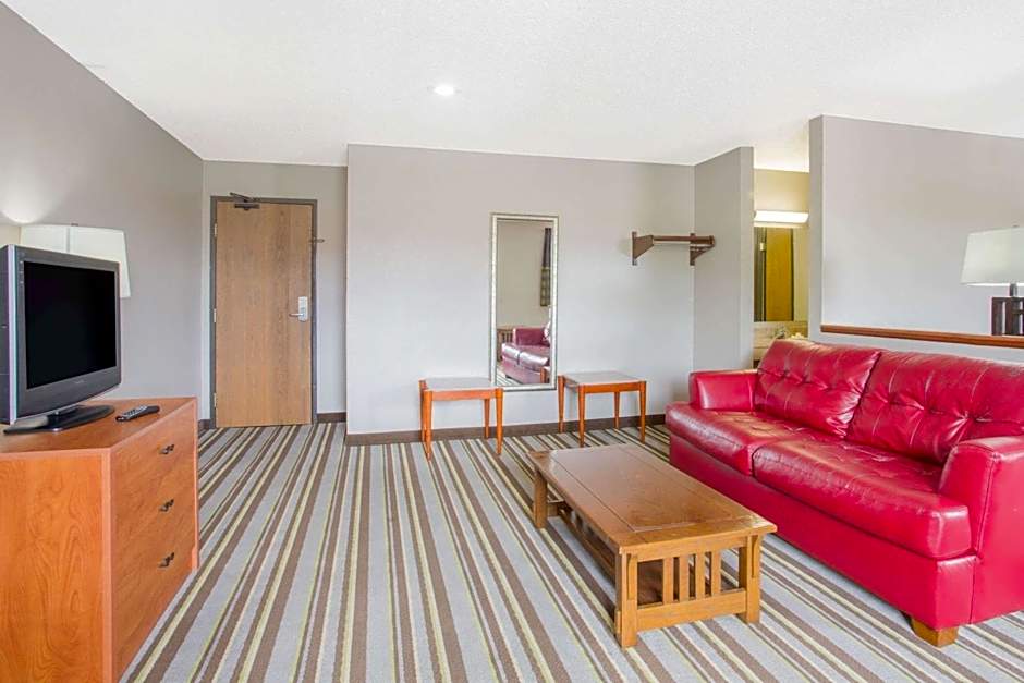 Super 8 by Wyndham Abingdon VA