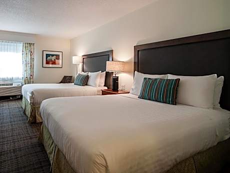 2 Queen Beds