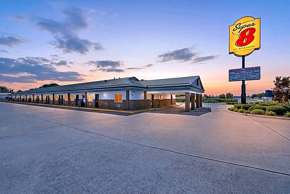 Super 8 by Wyndham Siloam Springs