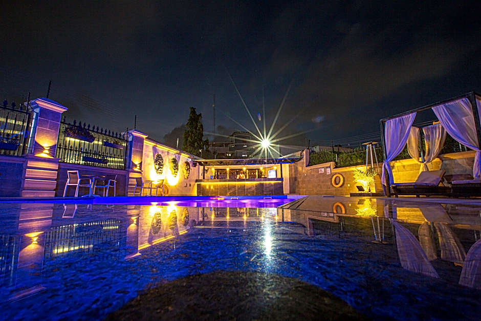 Johnwood Hotel by Bolton