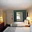 La Quinta Inn & Suites by Wyndham Tampa Bay Pinellas Park Clearw