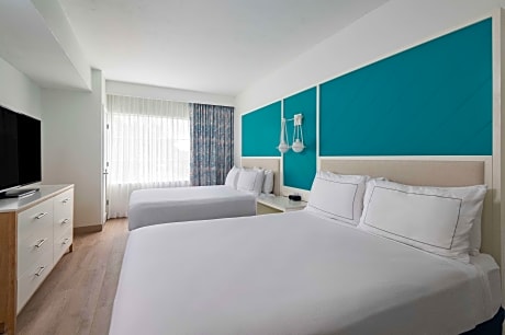 2 Queen 1 Bedrm Suite / City View Patio/Bal