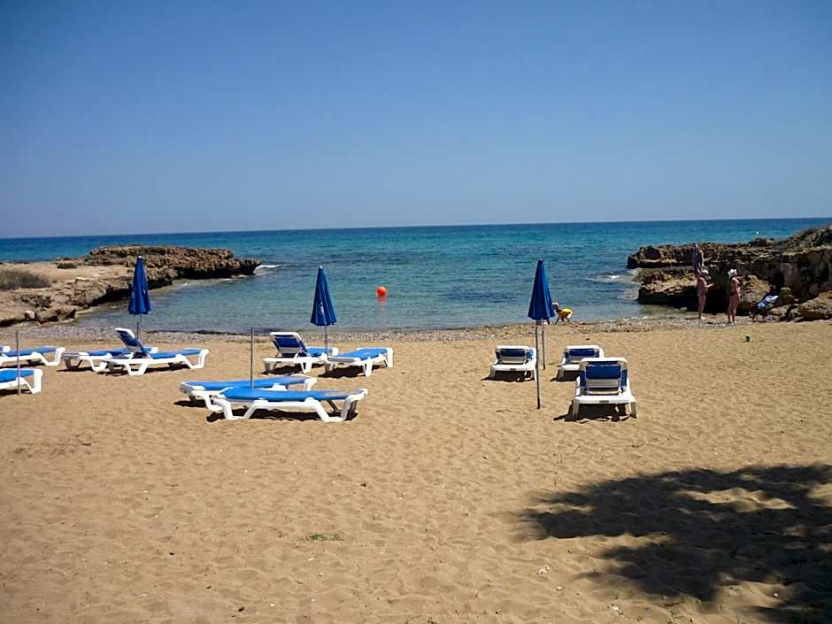Penelope Beach Hotel Apts