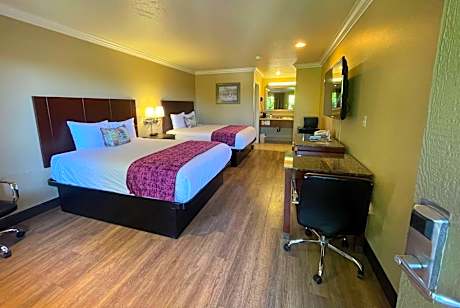 Queen Room with Two Queen Beds - Non-Smoking