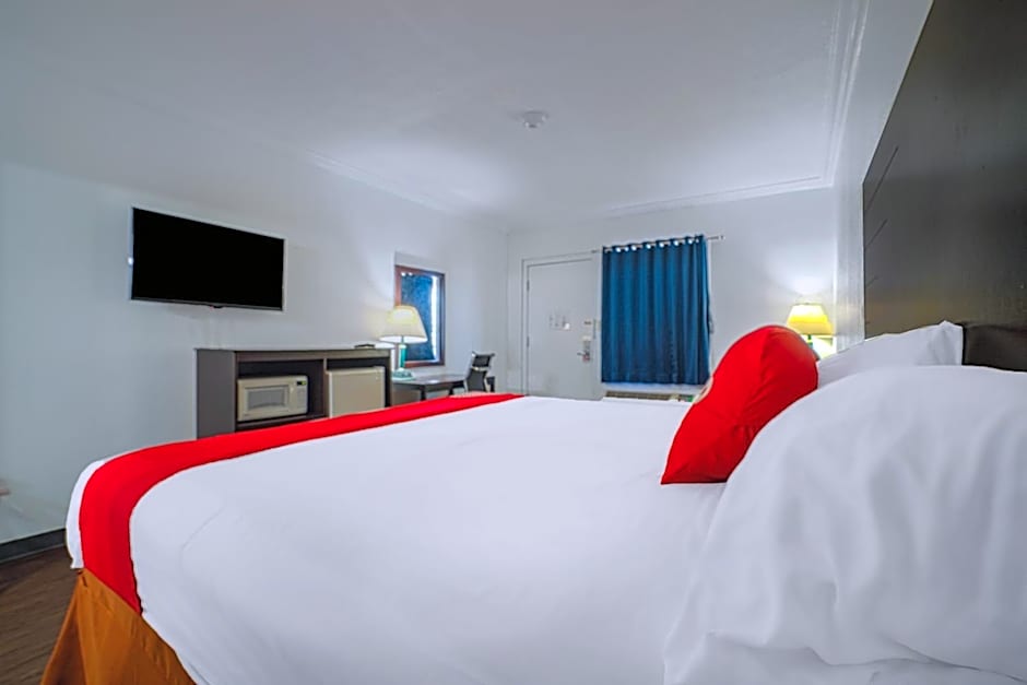 OYO Hotel Kingsville - Hwy 77