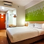 Zest Hotel Harbour Bay Batam