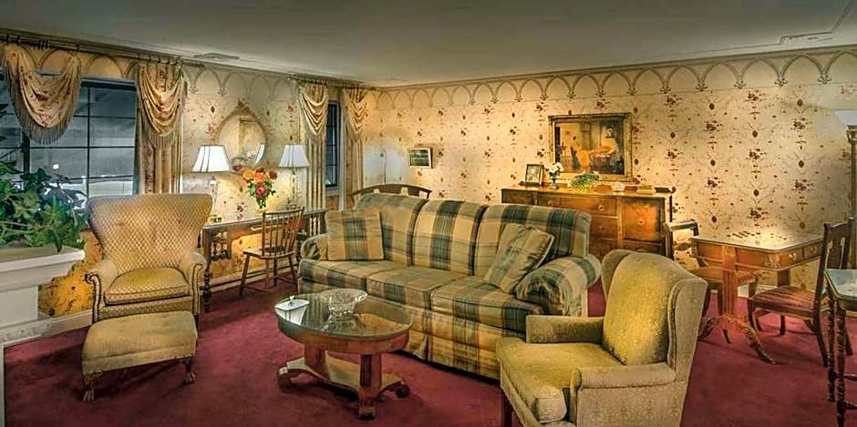 Red Coach Inn