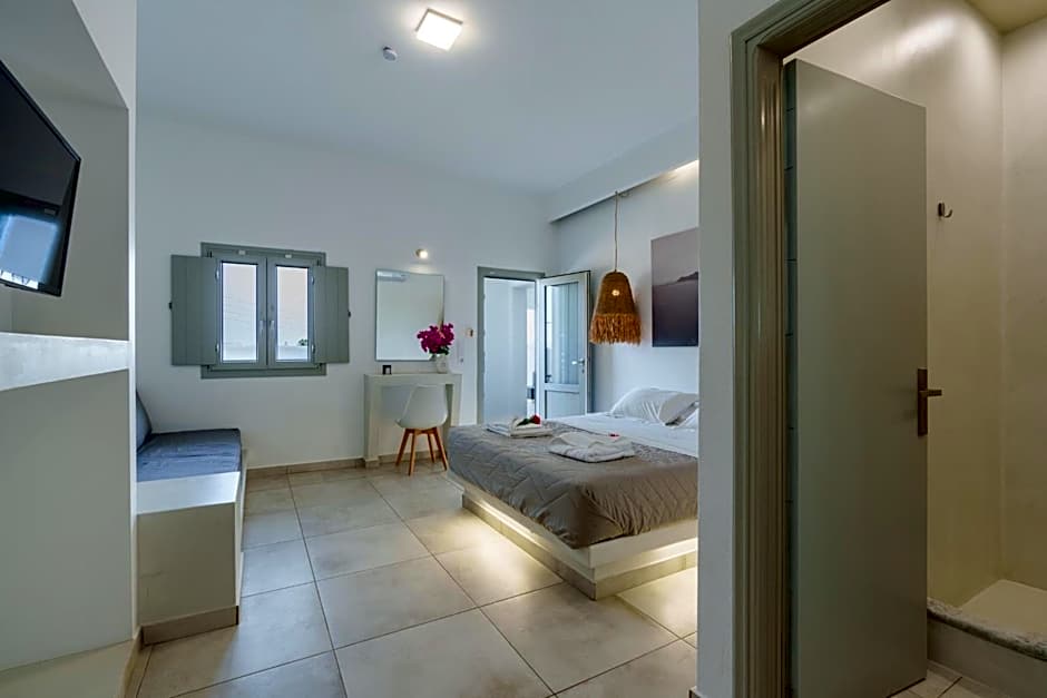Sandy Villas – Perissa, UT