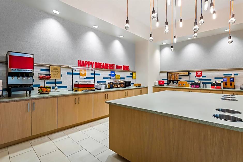 Hampton Inn By Hilton & Suites St. Petersburg/Downtown