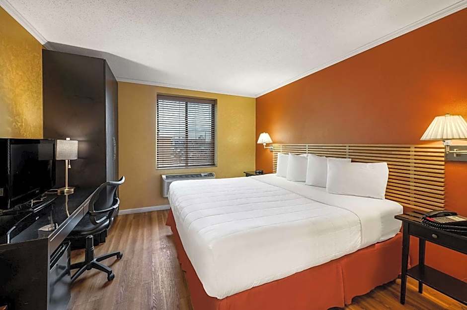 Quality Inn JFK Airport Rockaway Blvd