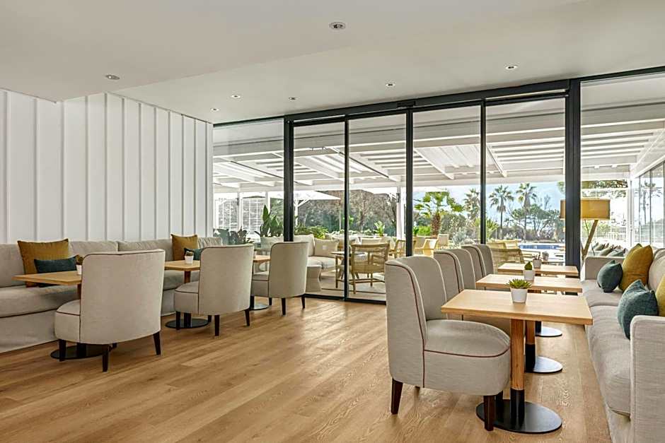 AC Hotel Gava Mar Airport