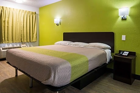 Deluxe Quadruple Room - Smoking