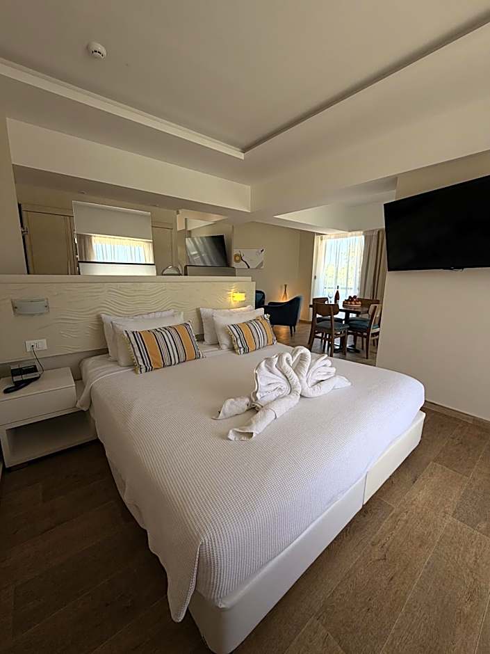 Sunny Days Hotel
