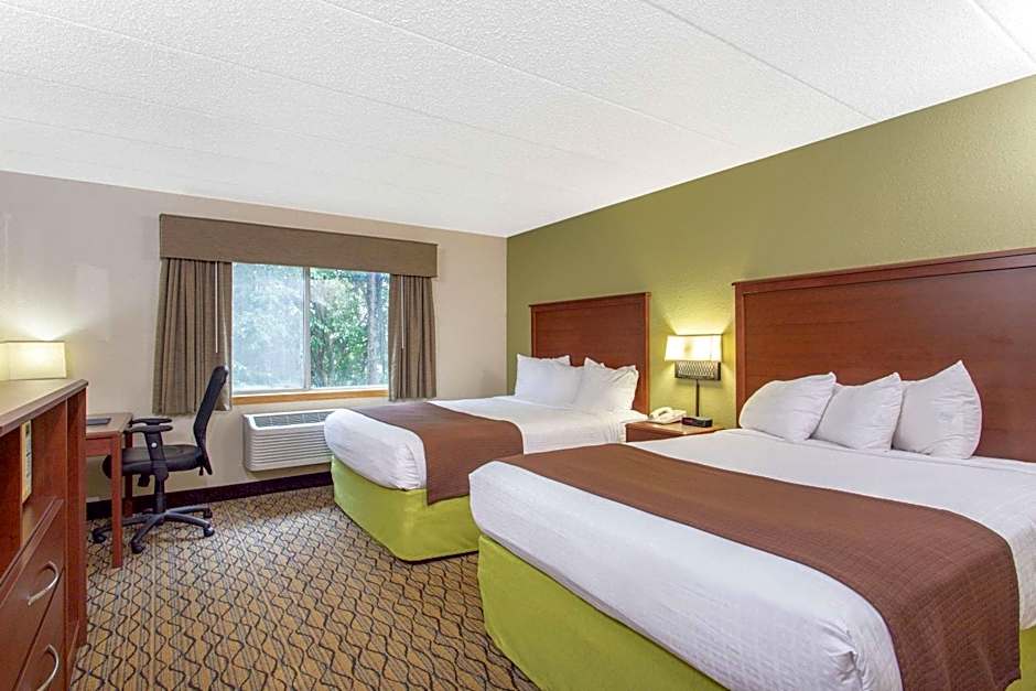 AmericInn by Wyndham Sheboygan